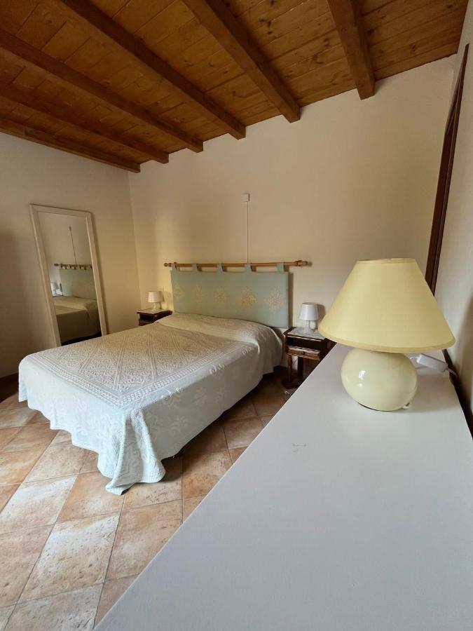 Villa Casa Nel Borgo Di San Pantaleo Exterior foto